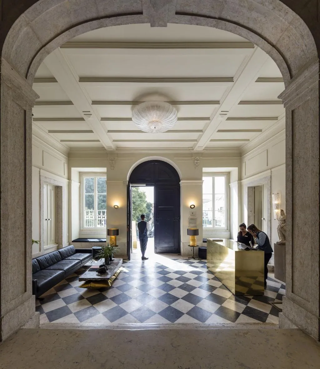 Lobby, Verride Palácio Santa Catarina, Lisbon