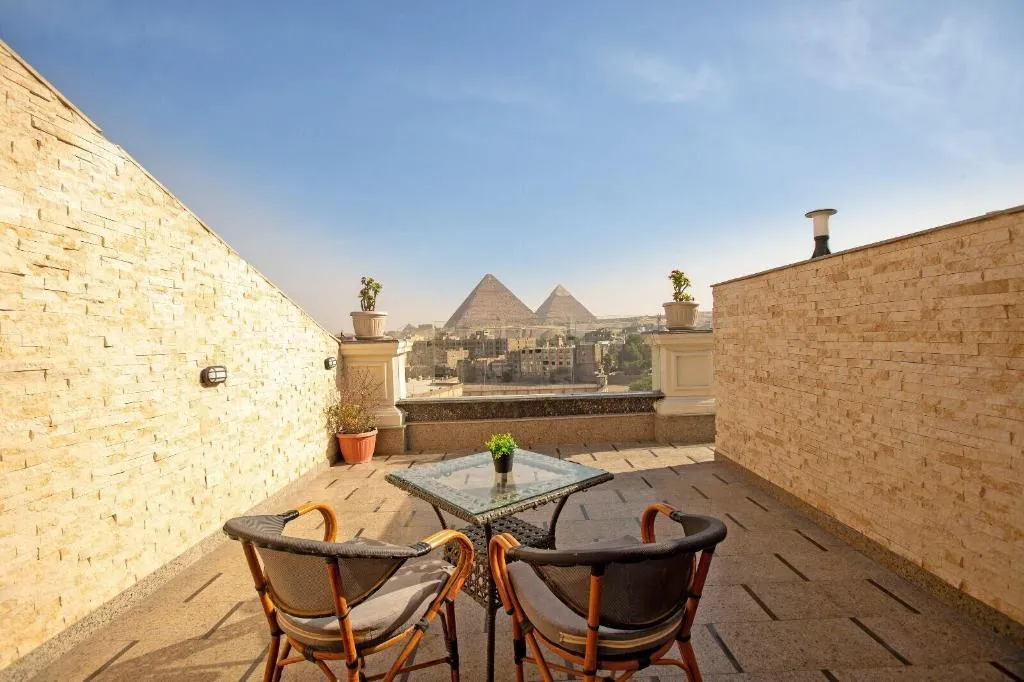 Room, Pyramids Yard Hotel, Cairo