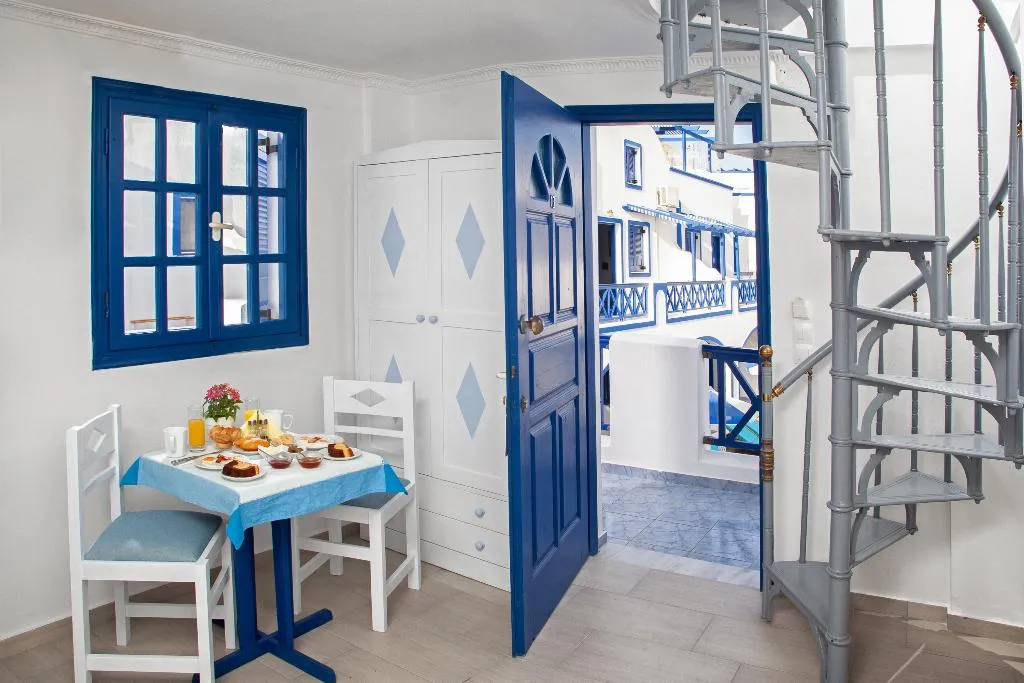 DOUBLE SUPERIOR Room, Roula Villa, Santorini