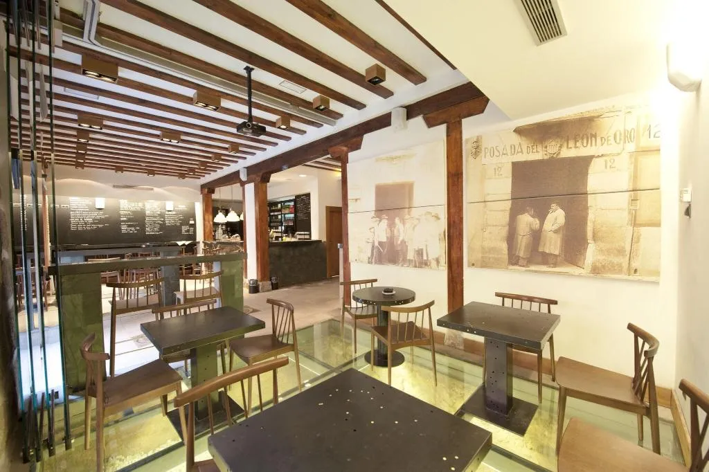 Bar, Posada Del Leon De Oro, Madrid