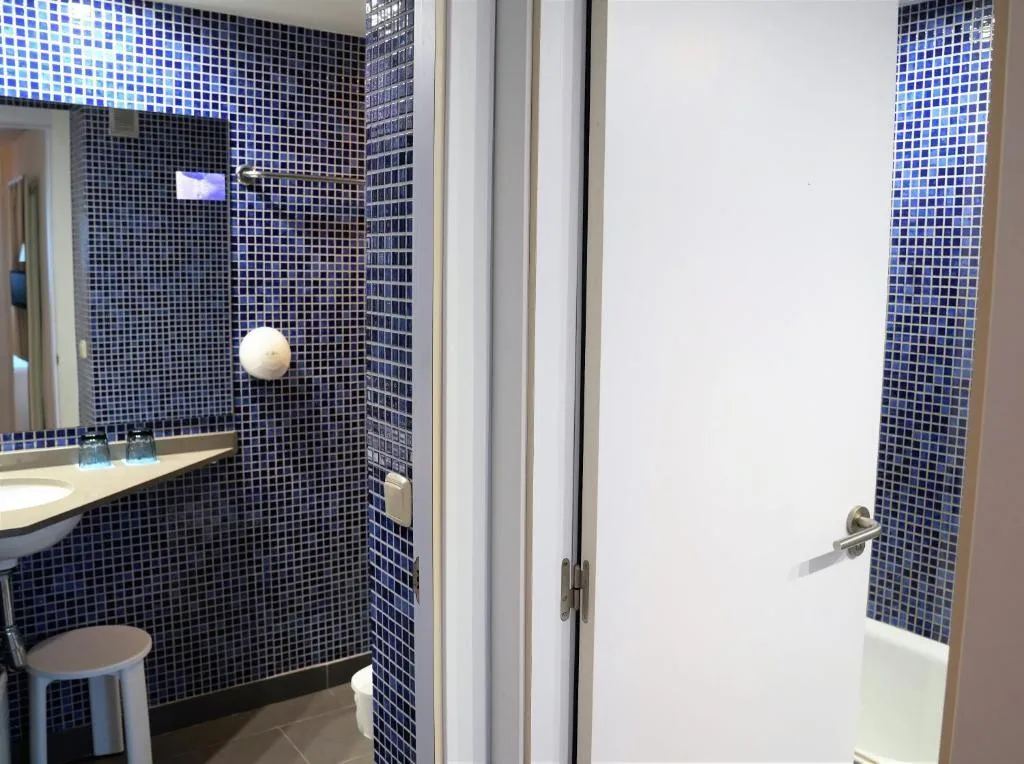 QUADRUPLE STANDARD Room, Port Valencia Feria, Valencia