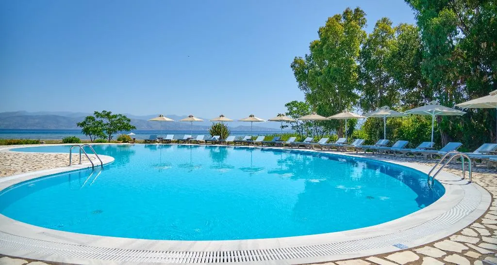 Pool, Chrismos Luxury Suites & Studios, Corfu