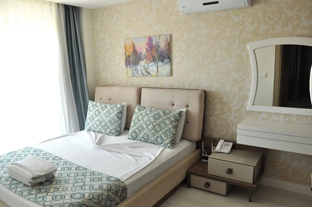 Room, Happy Family Apart, Antalya