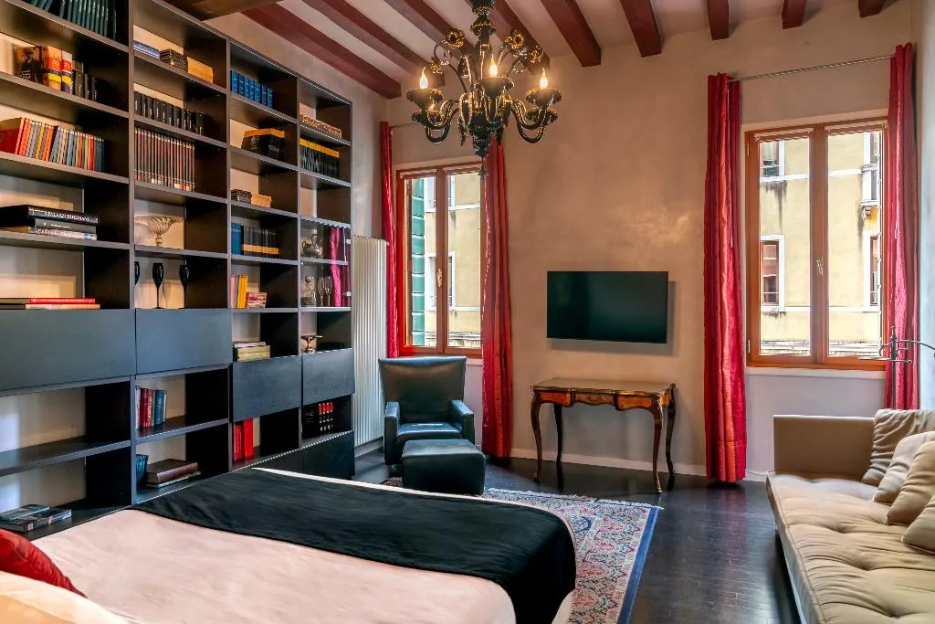 TRIPLE LUXURY TWO BEDROOMS Room, Palazzo Sanluca, Venice