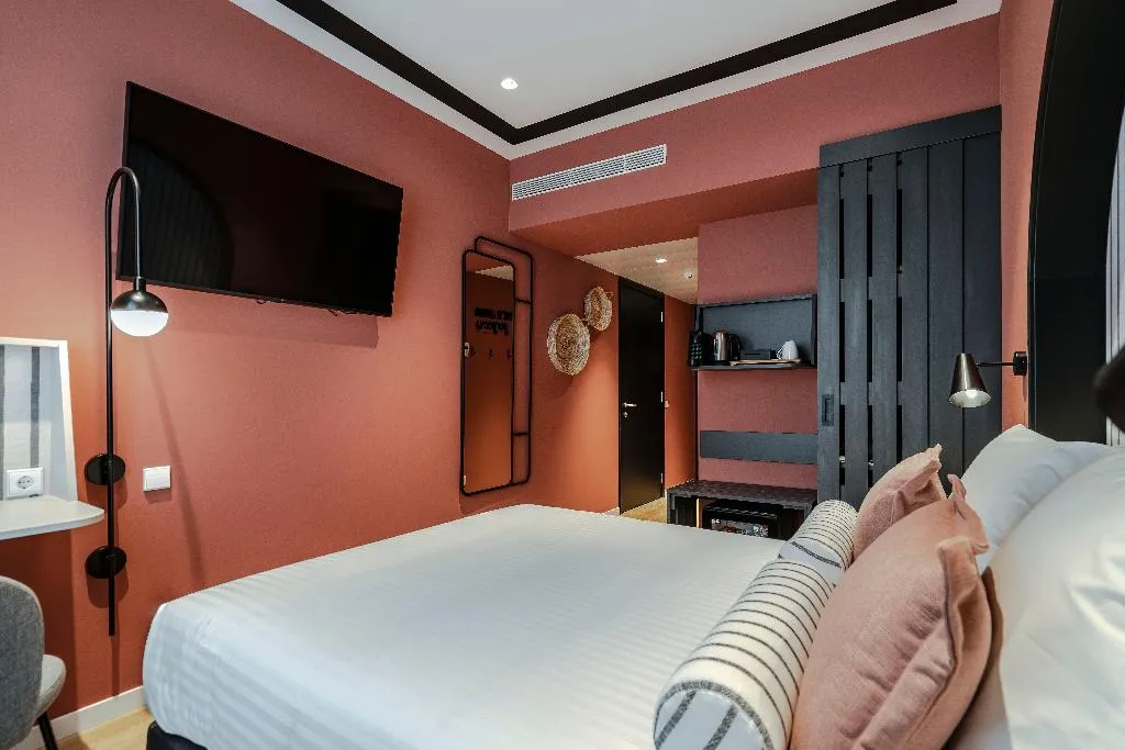 DOUBLE SINGLE USE STANDARD Room, Vincci Bonjardim, Porto