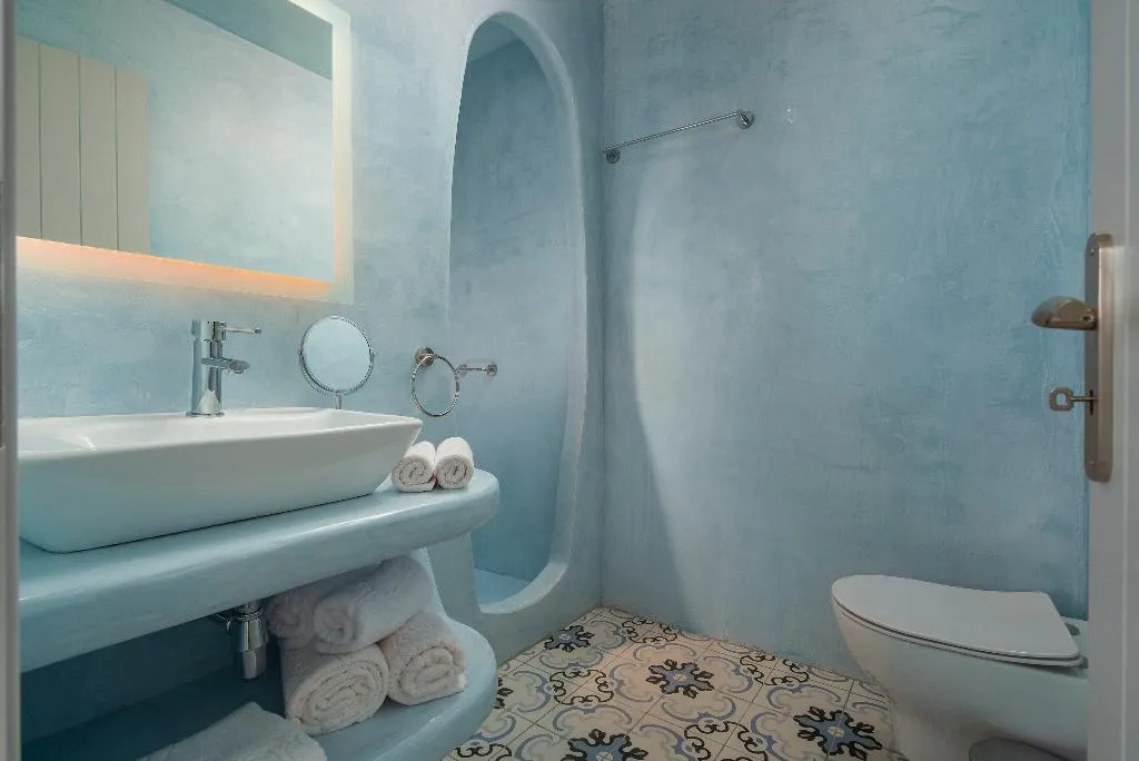 SUITE WITH JACUZZI Room, Sole D'Oro Luxury Suites, Santorini