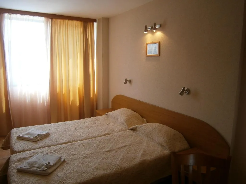 SINGLE WITH BALCONY Room, Park Hotel Briz, Varna