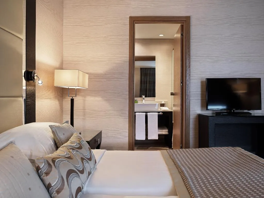 Double or Twin EXECUTIVE Room, Galaxy Hotel Iraklio, Crete