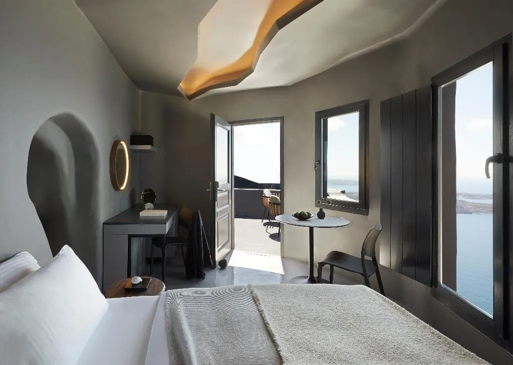 DOUBLE WITH PRIVATE POOL Room, Kivotos Santorini, Santorini
