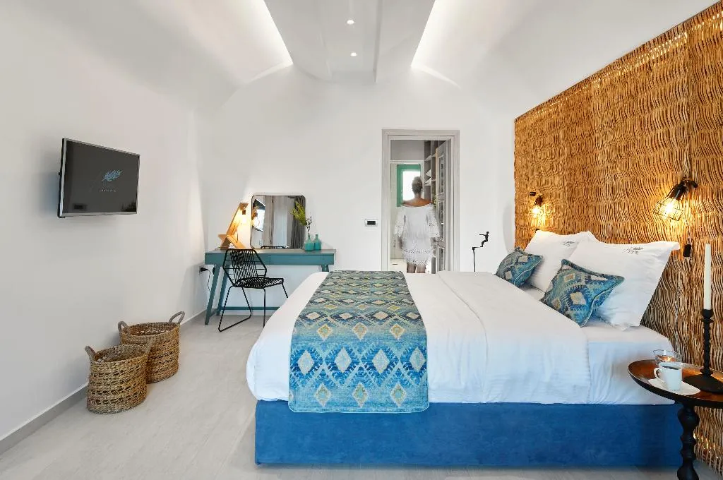 Room, Almyriki Beach Villa, Santorini