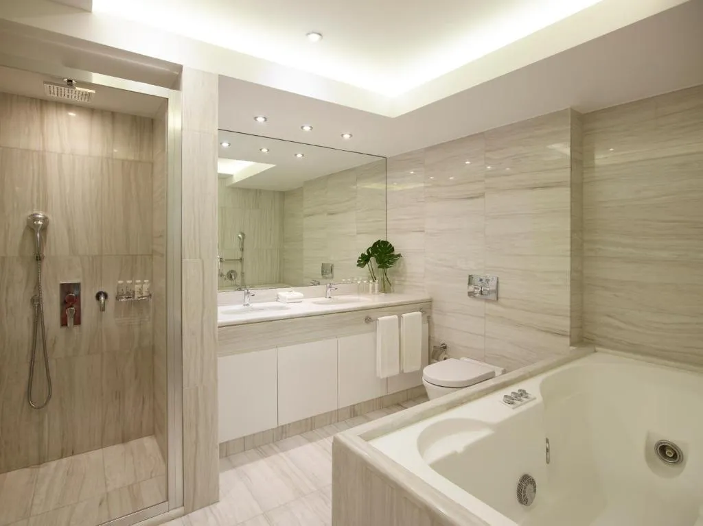 JUNIOR SUITE WITH VIEWS Room, Titania, Athens