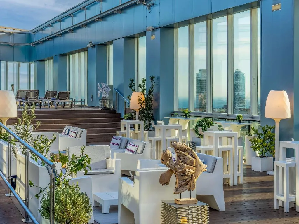 Bar, Novotel Barcelona City, Barcelona