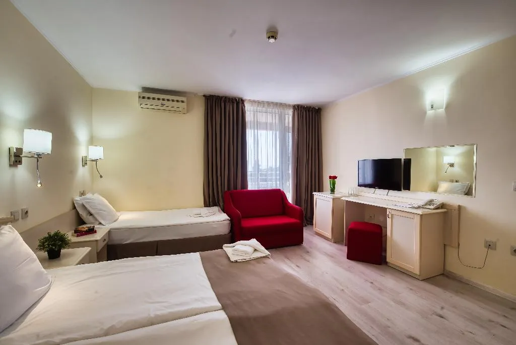 Room, Detelina, Varna