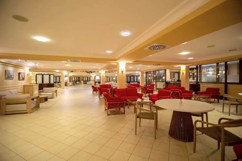 Lobby, Dioscuri Bay Palace, Catania