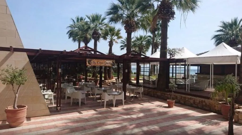 Bar, Palm Beach Hotel & Bungalows, Cyprus