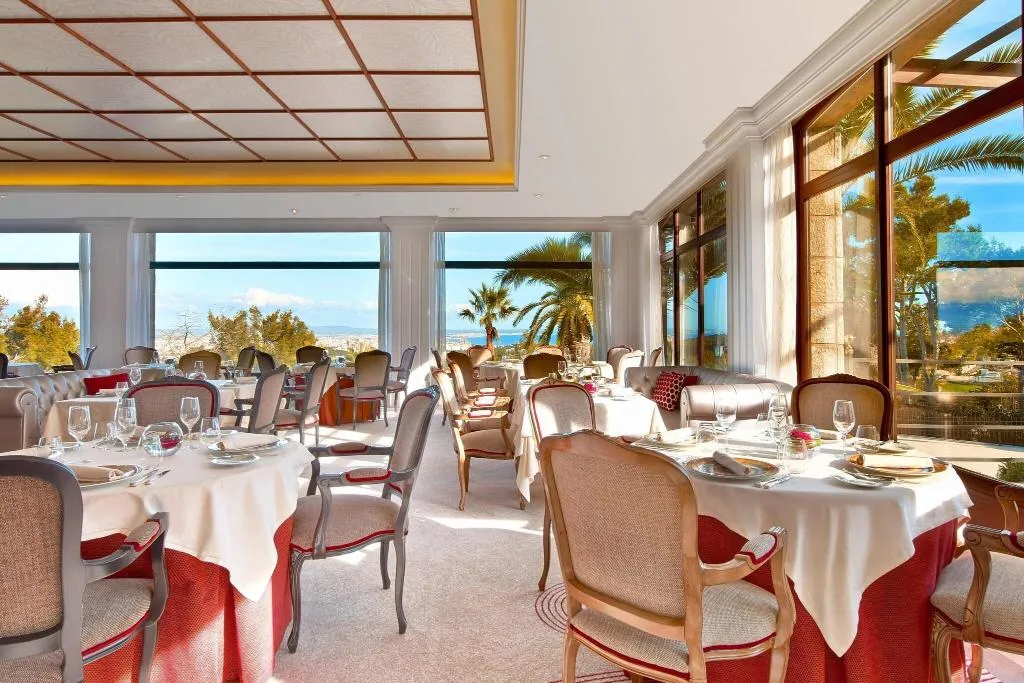 Restaurant, Castillo Hotel Son Vida, Majorca