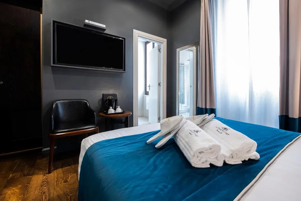 DOUBLE STANDARD Room, Hotel 87 Eightyseven, Rome