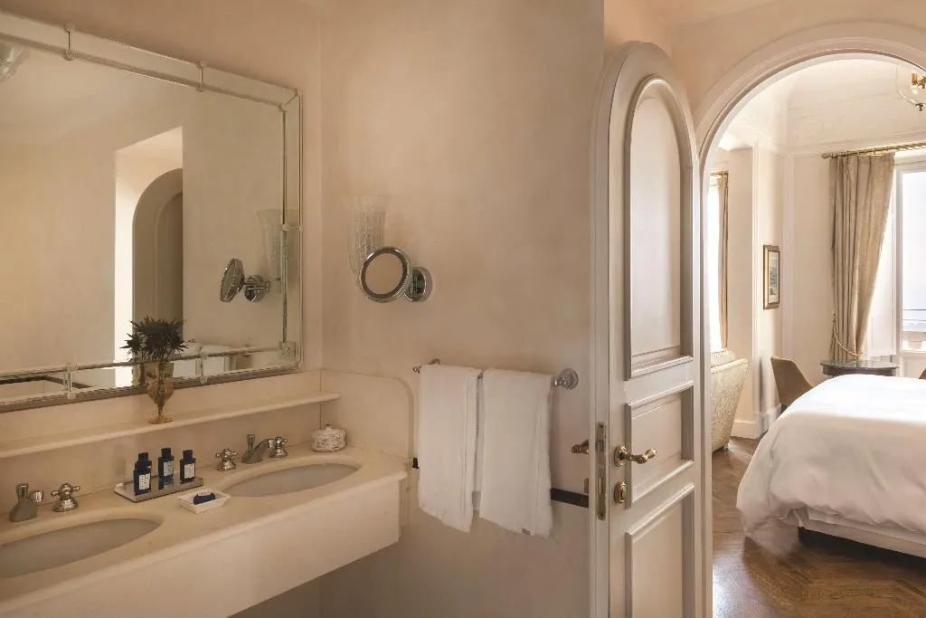JUNIOR SUITE PREMIUM Room, Grand Hotel Timeo, A Belmond Hotel, Taormina, Taormina