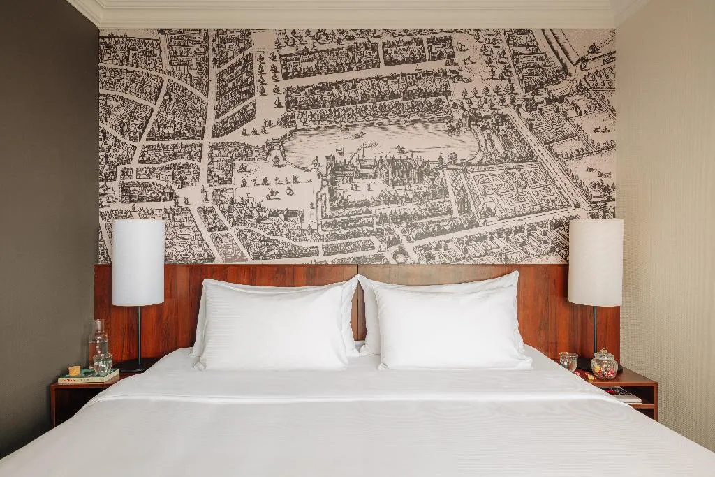 SUITE EXECUTIVE Room, Leonardo Hotel Den Haag Babylon, Amsterdam