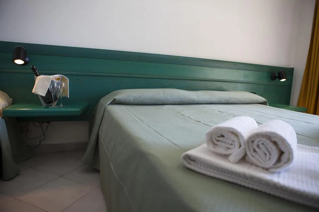 Room, Miralonga, Olbia
