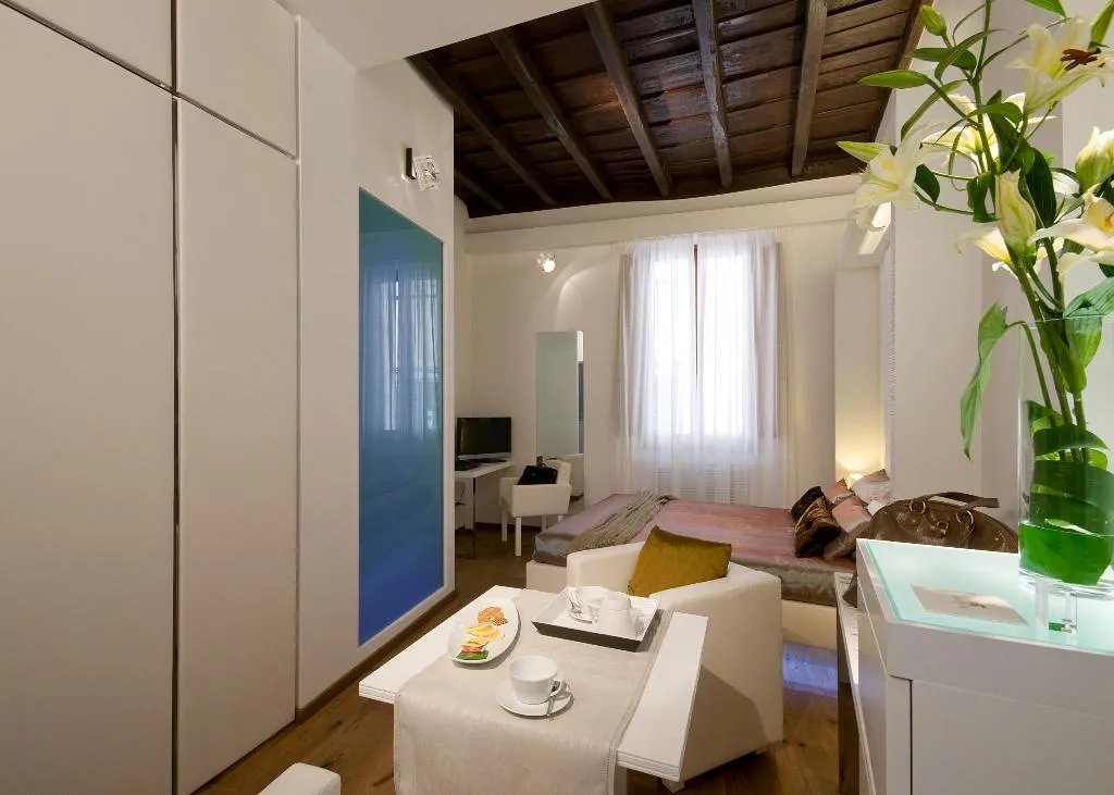 DOUBLE PRESTIGE Room, Gigli D'Oro Suite, Rome
