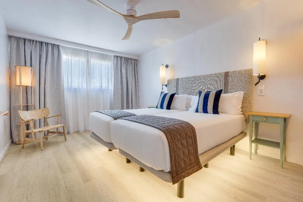 SUITE CAPACITY 3 Room, Pestana Dunas All Inclusive Eco-resort, Porto Santo