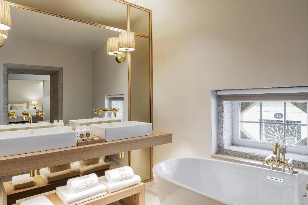 SUITE KING BED ONE BEDROOM  Room, Vignette Collection  Casa da Companhia, Porto