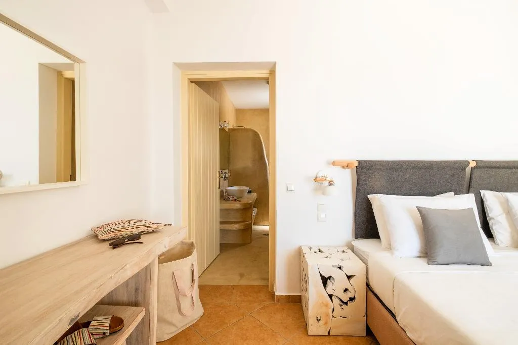 VILLA WITH PRIVATE POOL Room, White Orchid Villa, Santorini