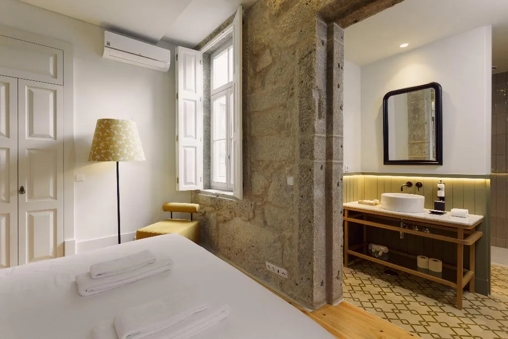 APARTMENT ONE BEDROOM Room, Líbere Porto Laranjais, Porto