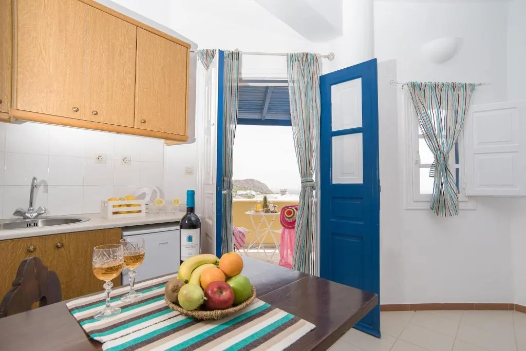 Room, Cultural House, Santorini