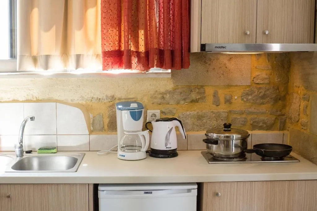 Room, Agarathos, Crete