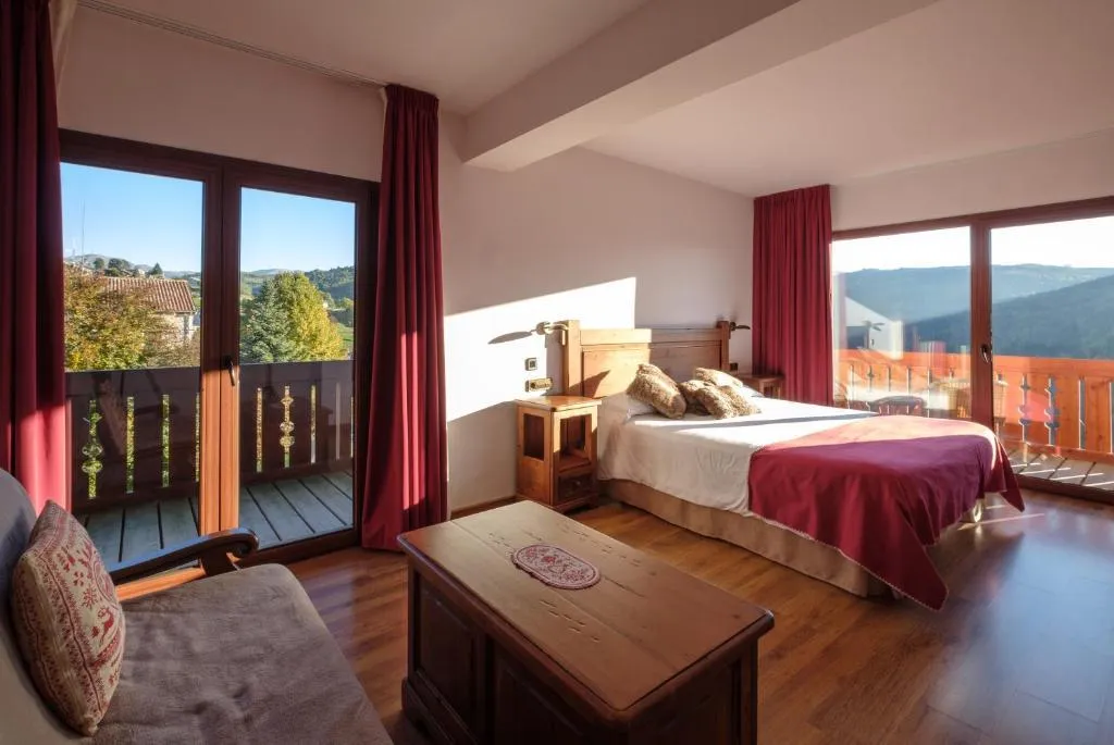 Double or Twin SUPERIOR Room, Calitxo, Costa Brava