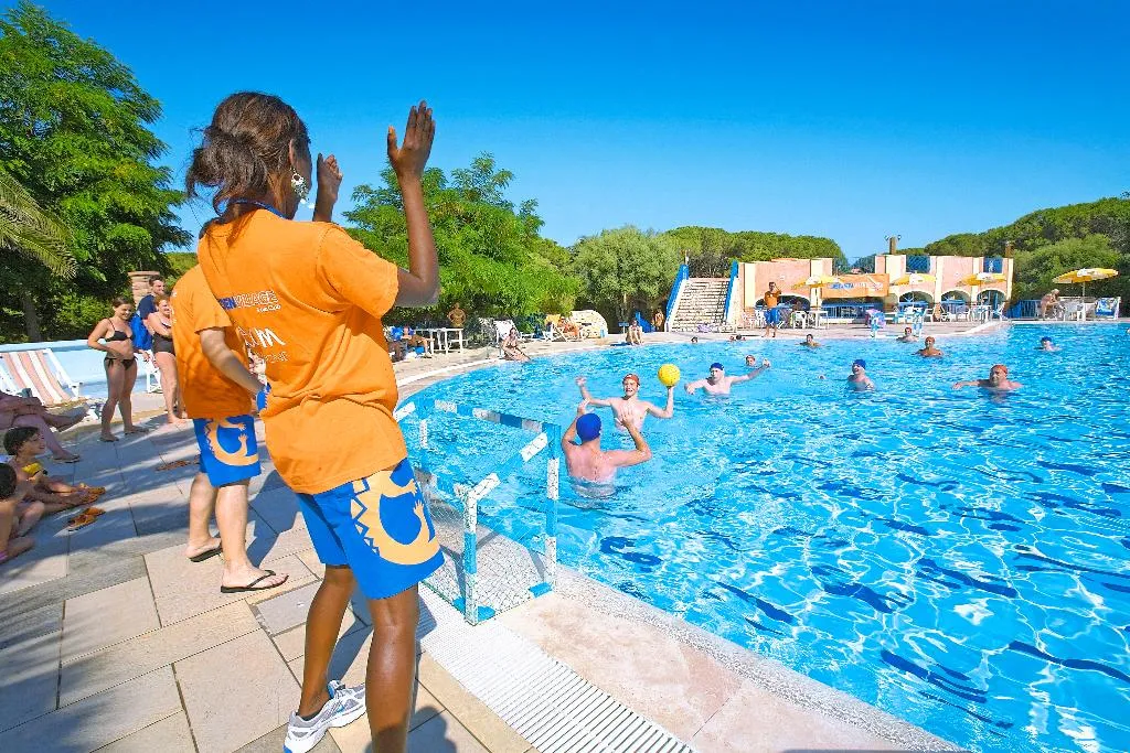 Pool, Amarestyle Club Colostrai, Cagliari