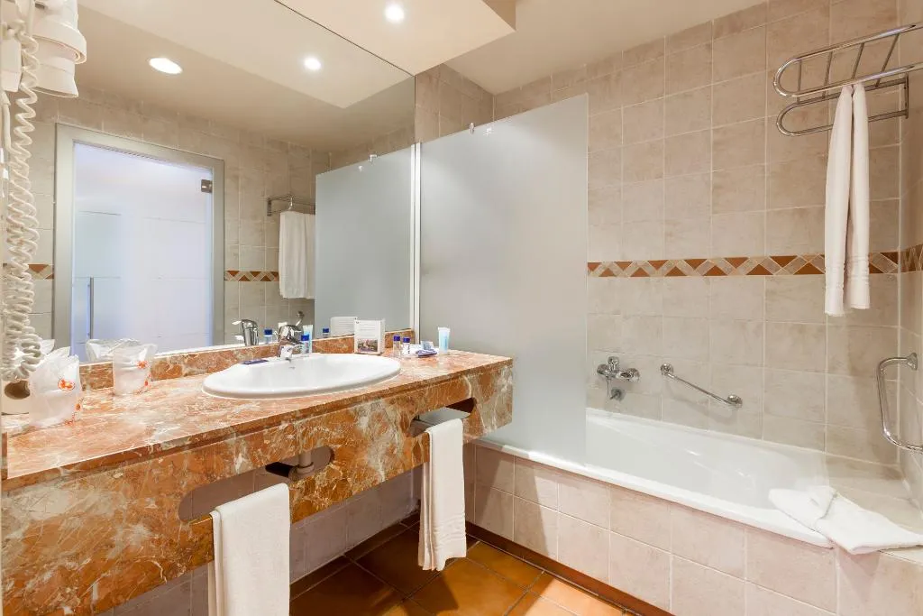 DOUBLE SINGLE USE SUPERIOR Room, Best Jacaranda, Tenerife