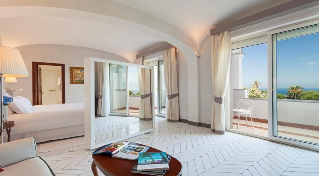 JUNIOR SUITE SEA VIEW Room, Grand Hotel Cocumella, Naples