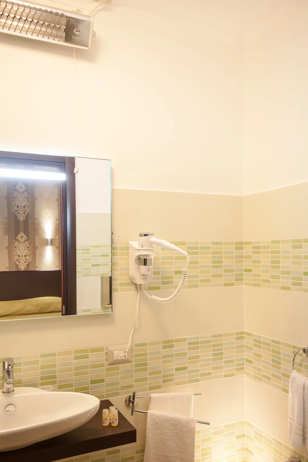 TRIPLE STANDARD Room, Rome Kings Suite, Rome