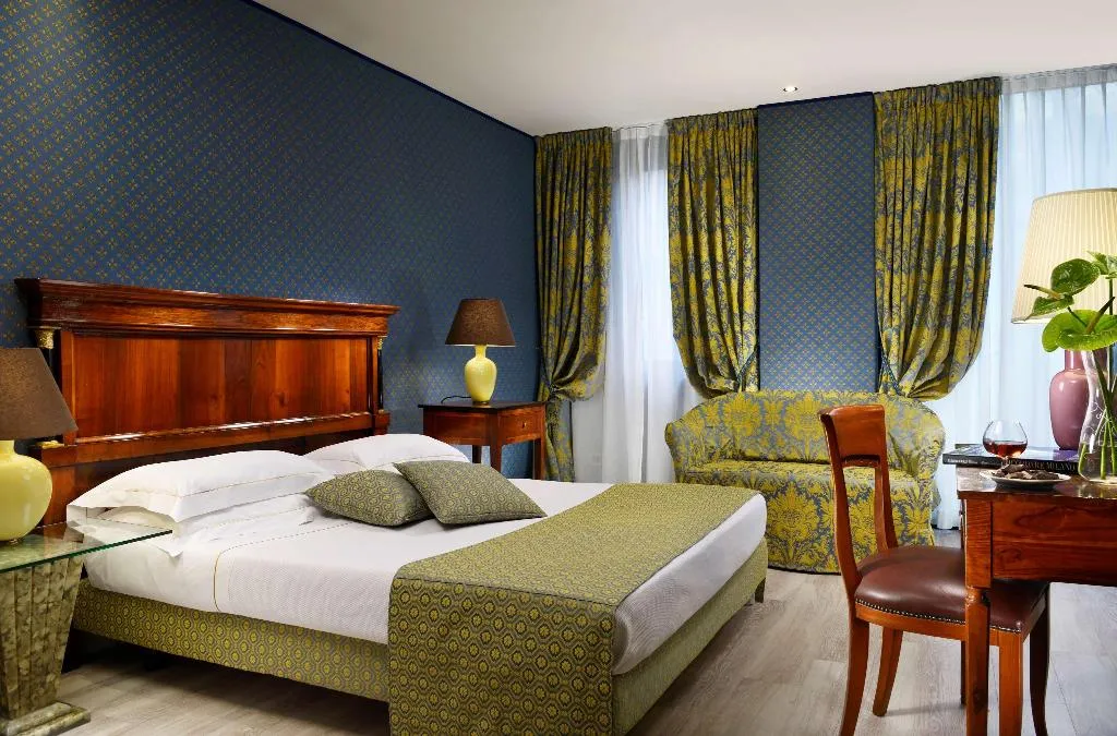 Room, Pierre Milano Hotel, Milan
