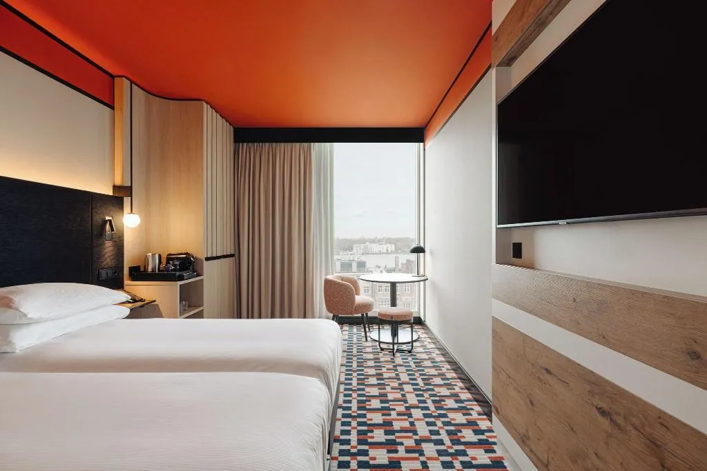 Room, DoubleTree by Hilton Amsterdam Centraal Station, Amsterdam