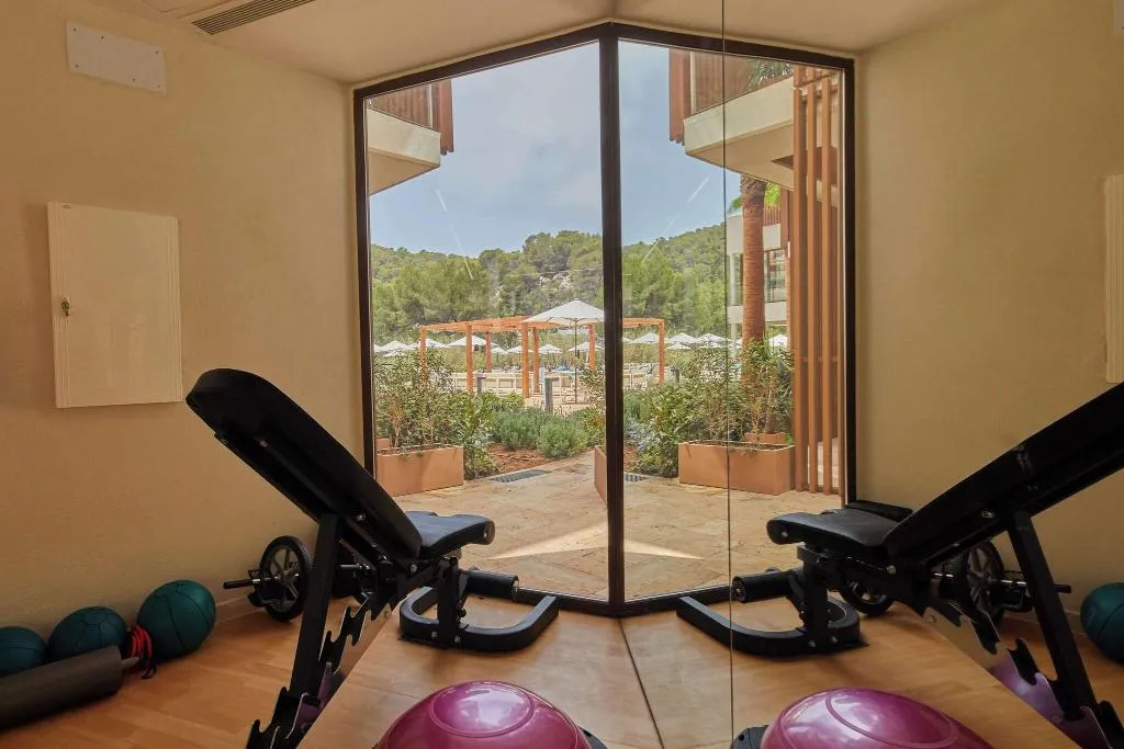 Sports and Entertainment, Cala San Miguel Ibiza Res, Curio Colllec by Hilton, Ibiza