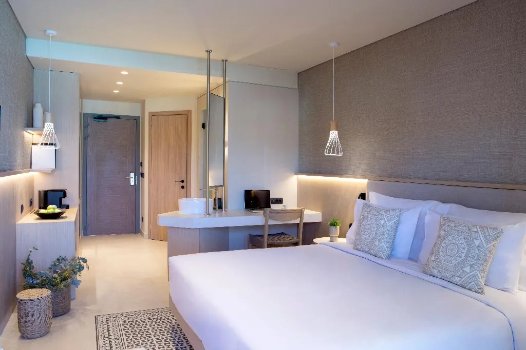 DOUBLE DELUXE WITH PRIVATE POOL Room, MERAVIA Leonardo Limited Edition, Halkidiki