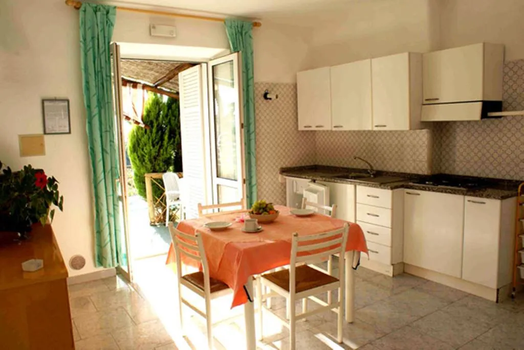 APARTMENT SUPERIOR Room, Residence Villa Marinù, Naples