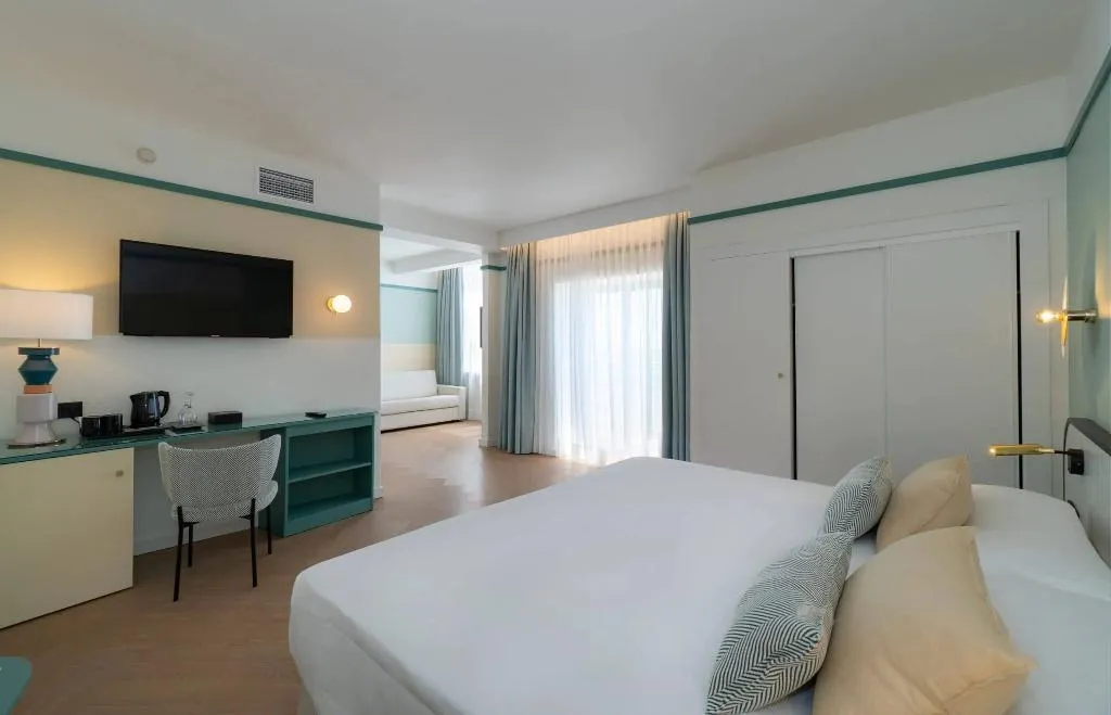 JUNIOR SUITE CAPACITY 2 Room, Medplaya Pez Espada, Costa Del Sol