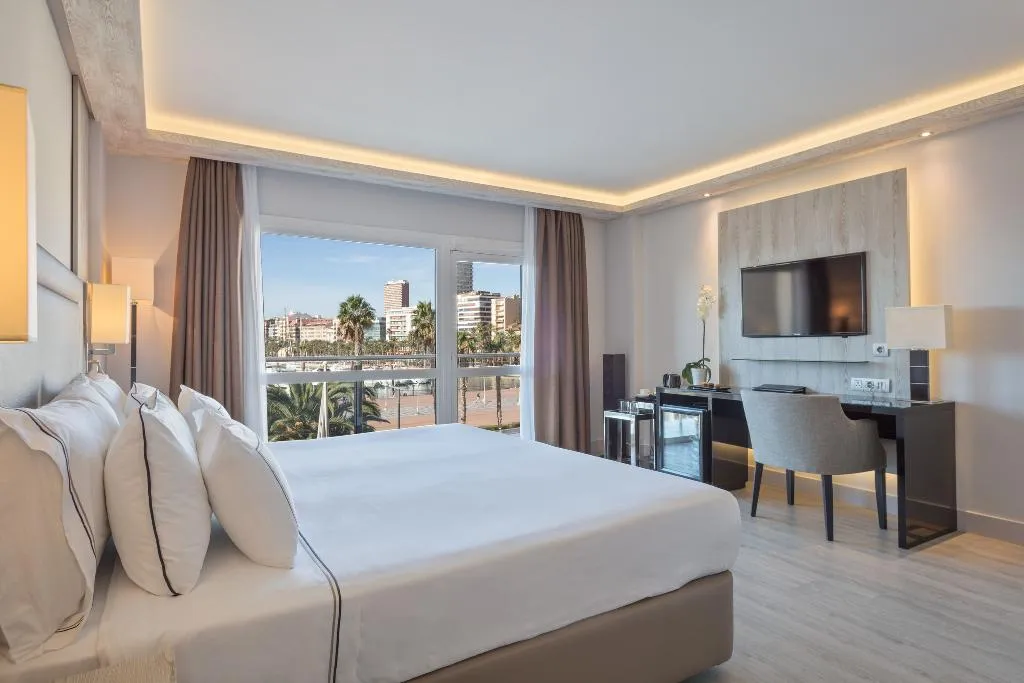 Double or Twin PREMIUM Room, Melia Alicante, Costa Blanca