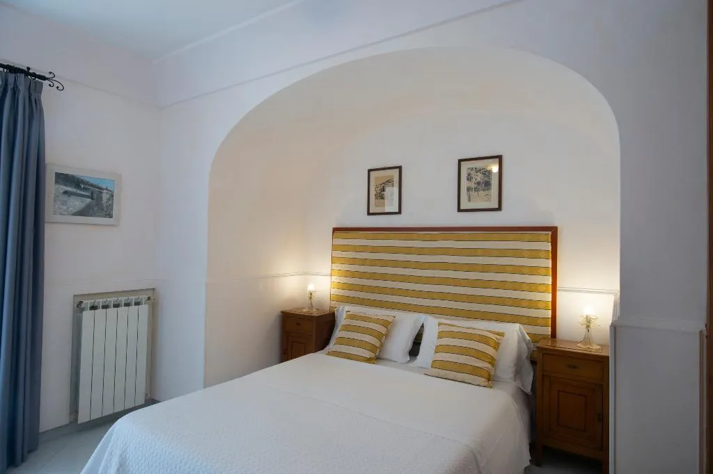 DOUBLE STANDARD Room, Maresca Hotel Praiano, Naples