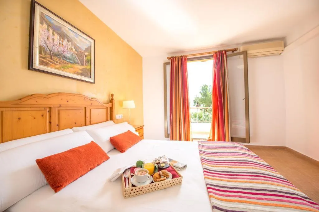 APARTMENT TWO BEDROOMS Room, Ona Aucanada, Majorca