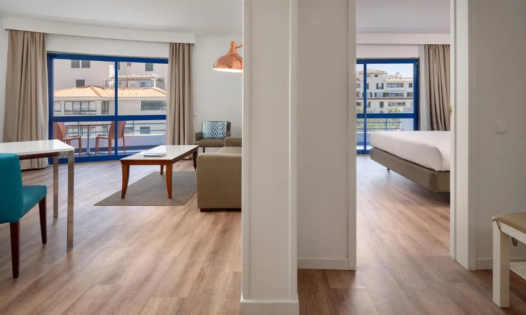 SUITE SEA FRONT Room, Pestana Cascais Ocean and Conference Aparthotel, Lisbon