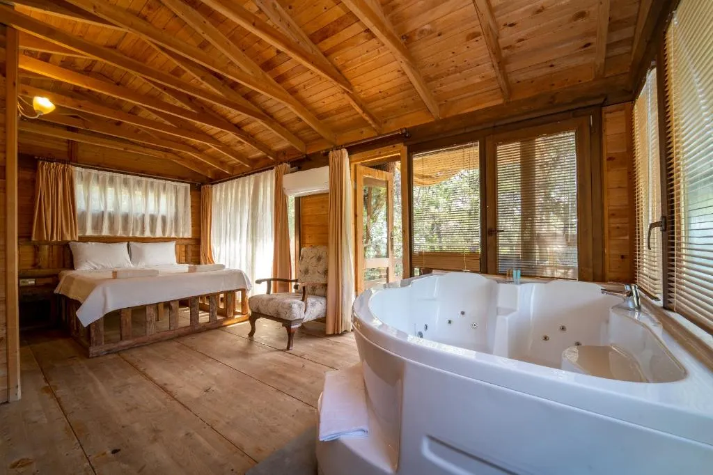 BUNGALOW SUPERIOR QUEEN BED Room, Sea Valley Lodge, Dalaman