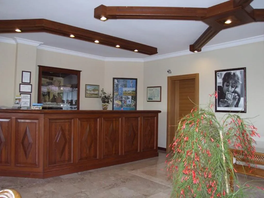 Lobby, Leytur, Dalaman