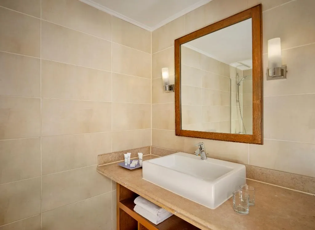 SINGLE DELUXE Room, Coral Sea Water World, Red Sea Riviera