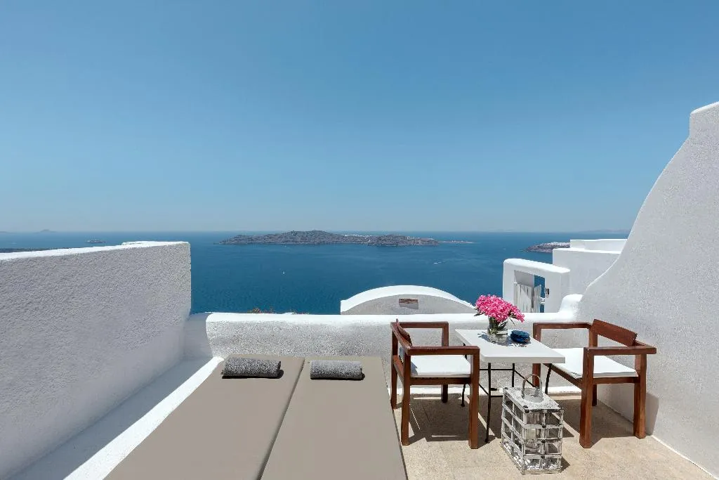 STUDIO DELUXE Room, Afroessa Hotel, Santorini